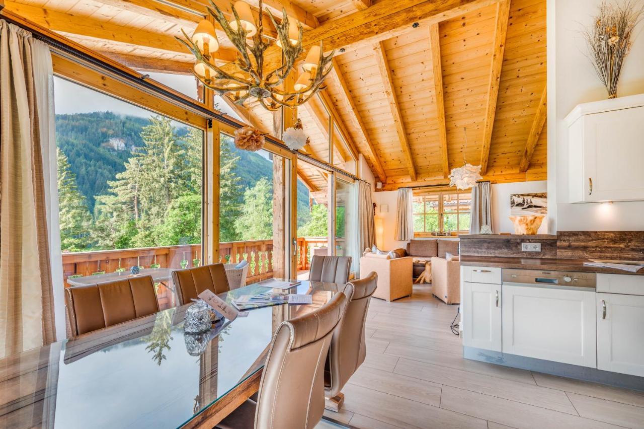 Chaletdorf Am Sonnenhang Neukirchen am Grossvenediger Luaran gambar